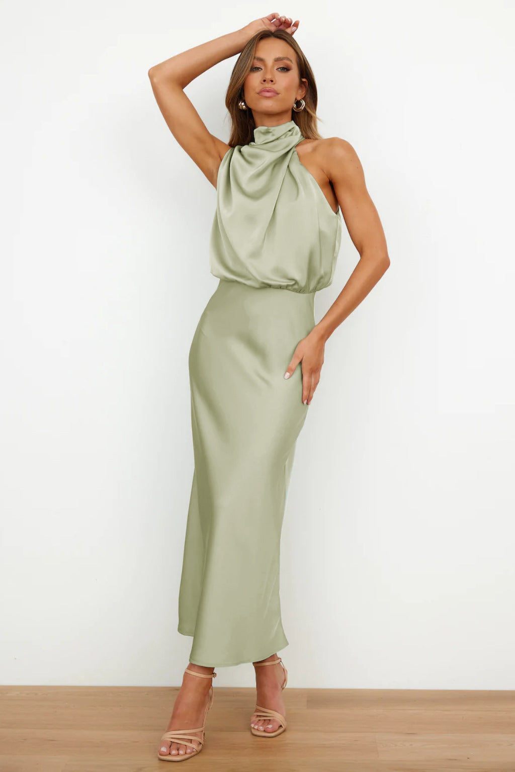 Valéria™ | Long Satin Dress with Open Back