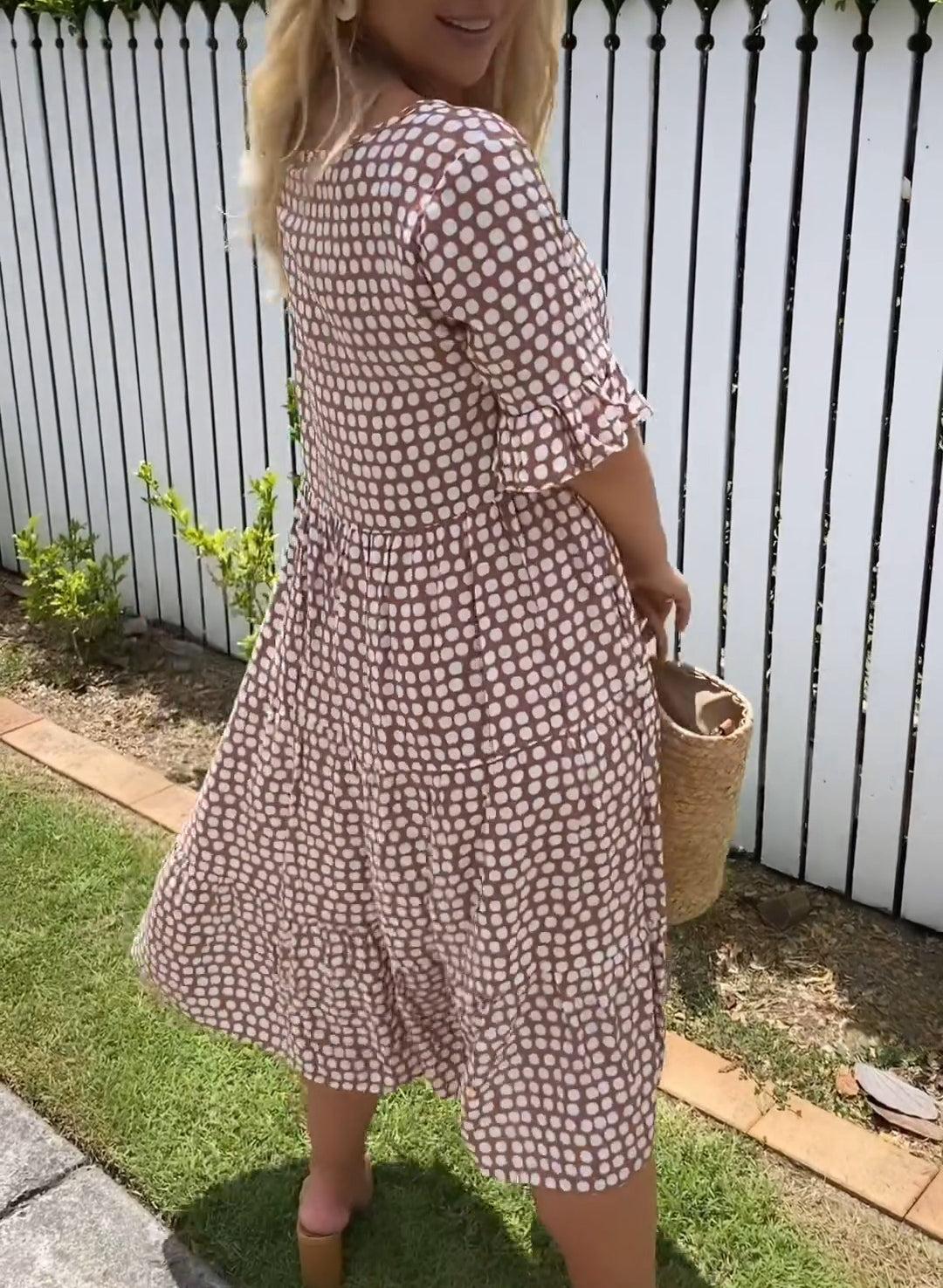 Zora | Sable Midi Dress with Short Sleeves