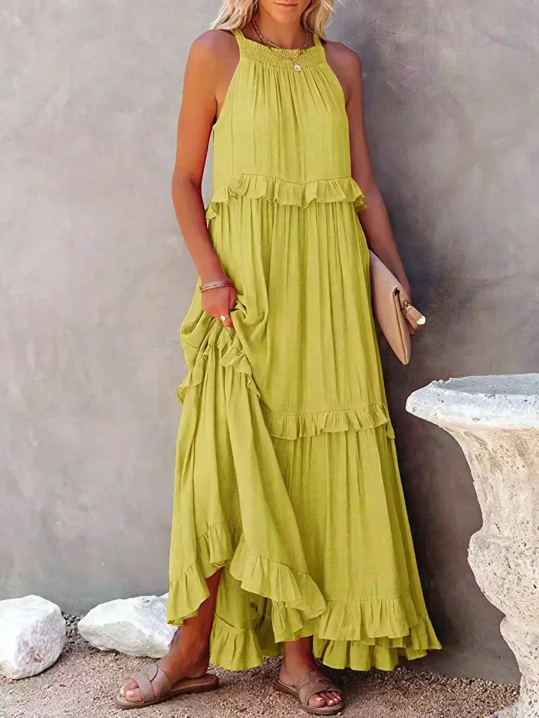 Sarah | Long Dress with Ruffles and Open Back (Almost Sold Out)