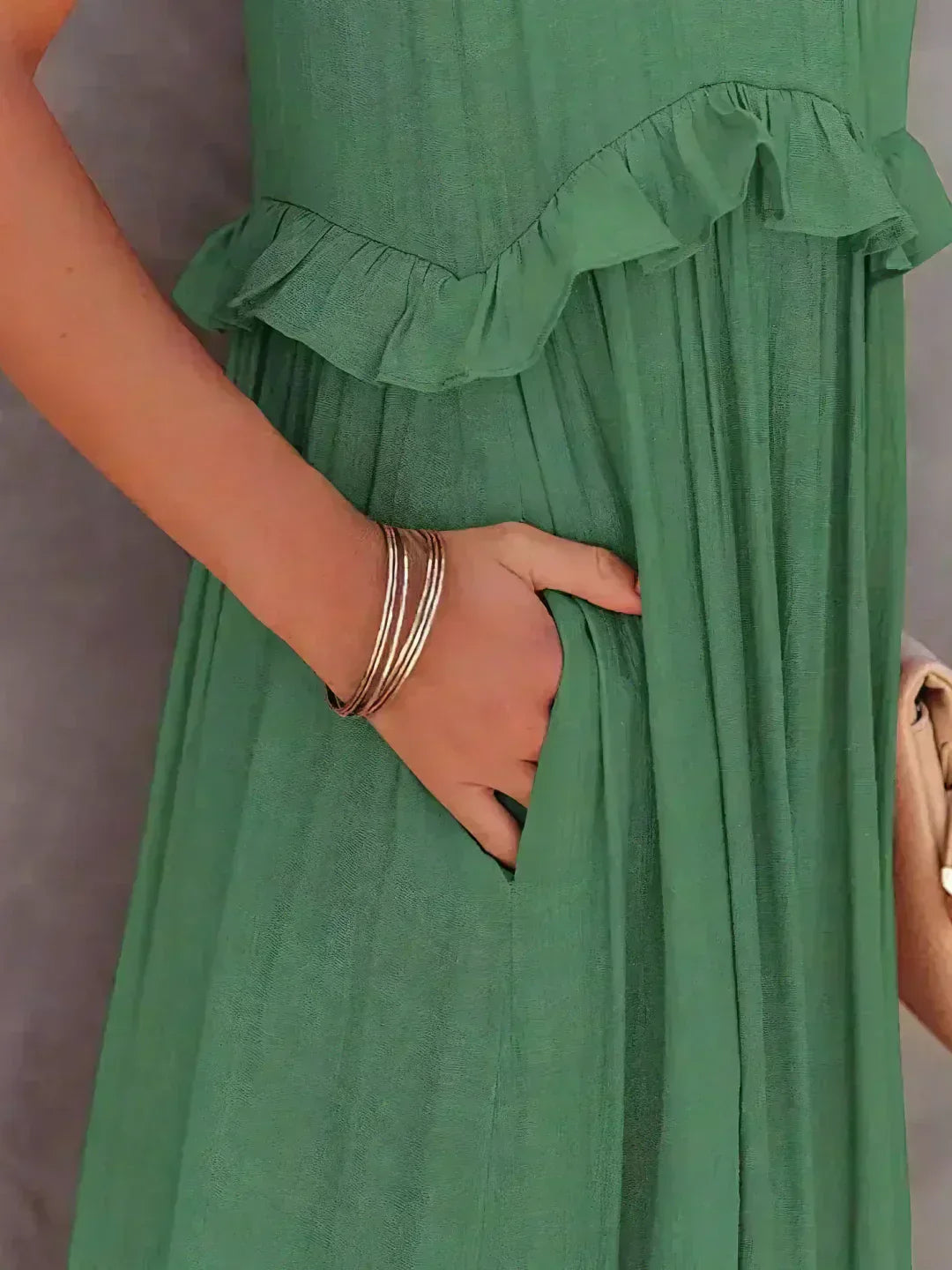 Sarah | Long Dress with Ruffles and Open Back (Almost Sold Out)