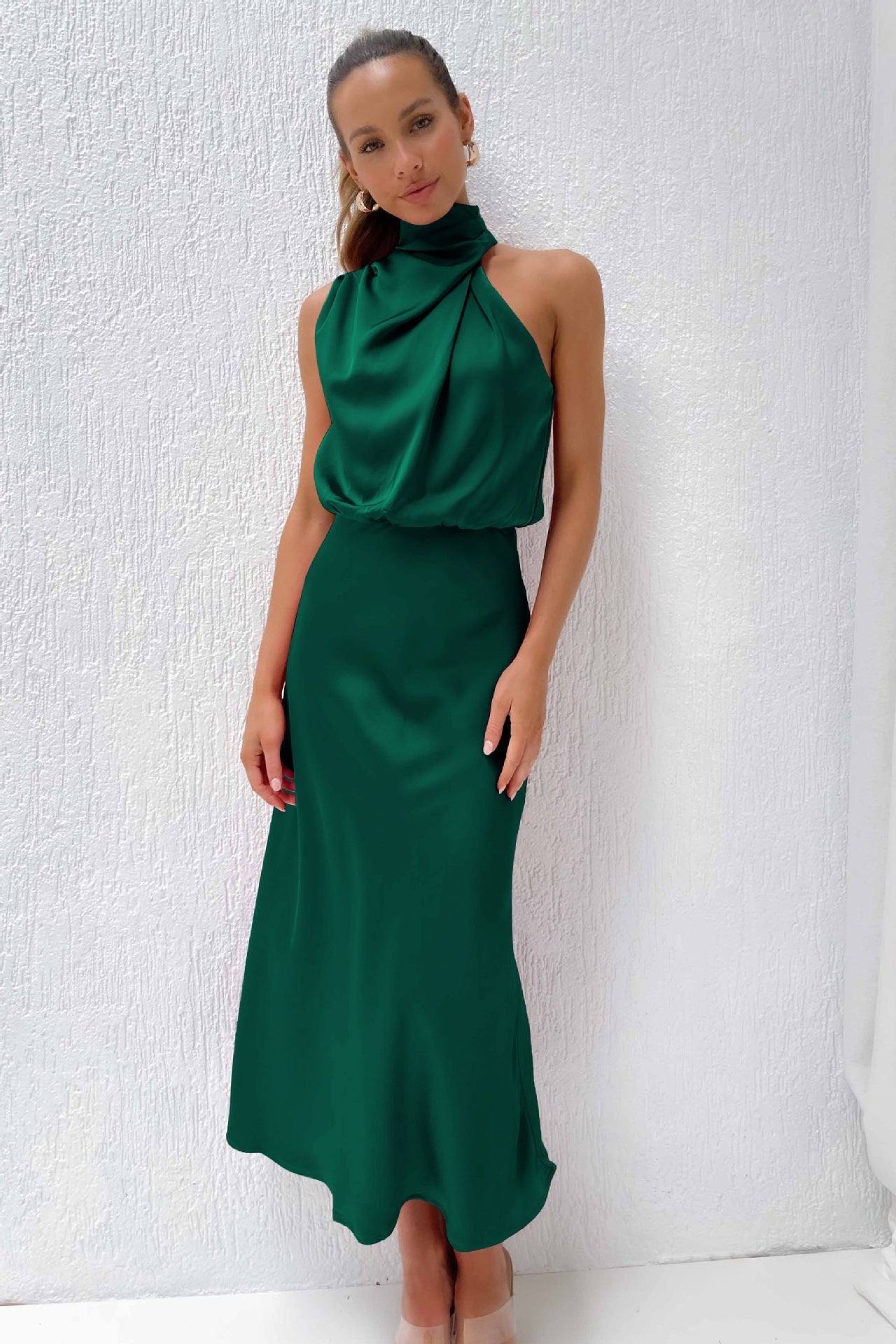 Valéria™ | Long Satin Dress with Open Back