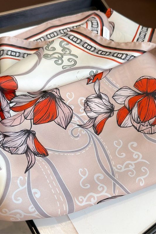 Theresa Foulard (100% Silk- 68cm)