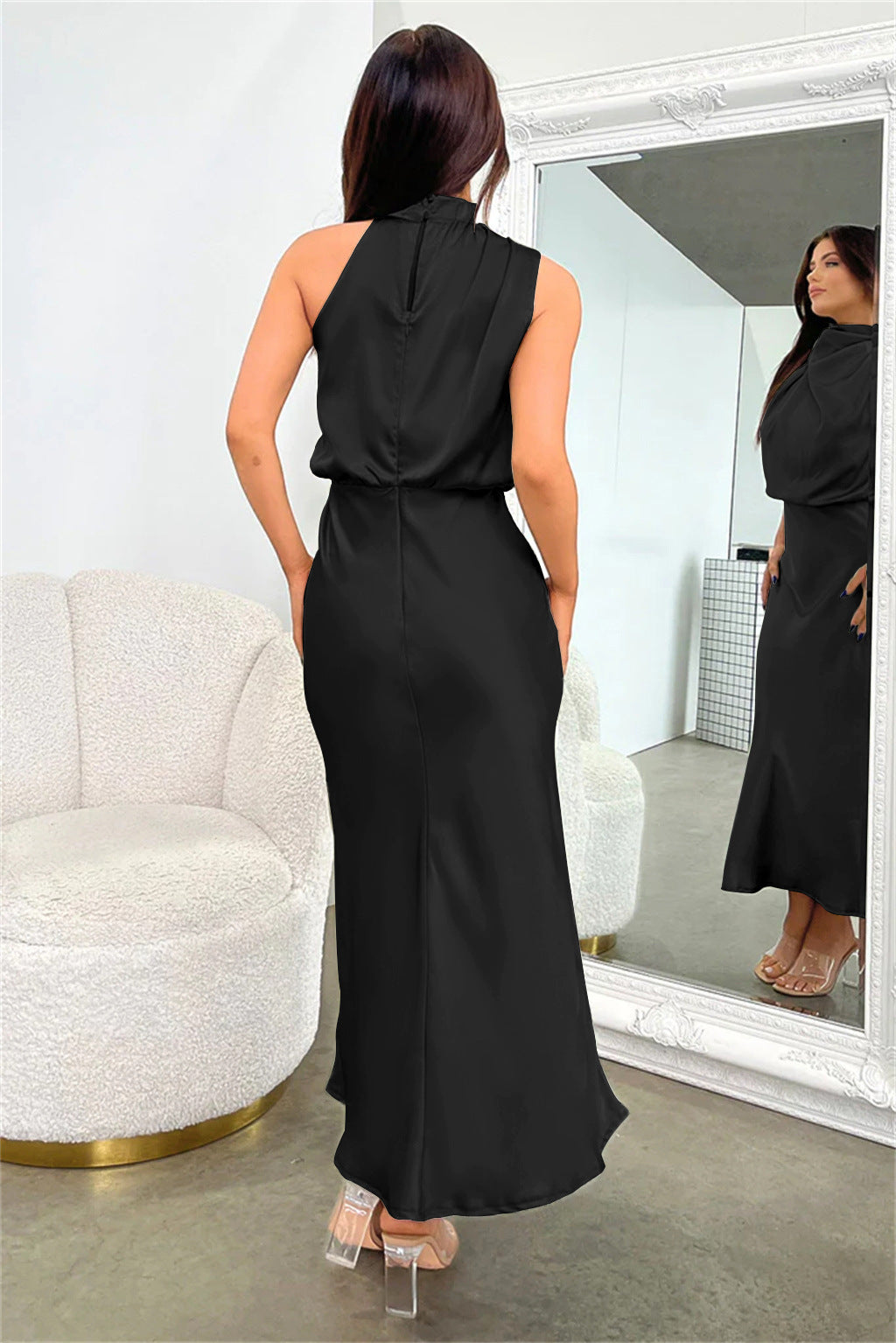 Valéria™ | Long Satin Dress with Open Back