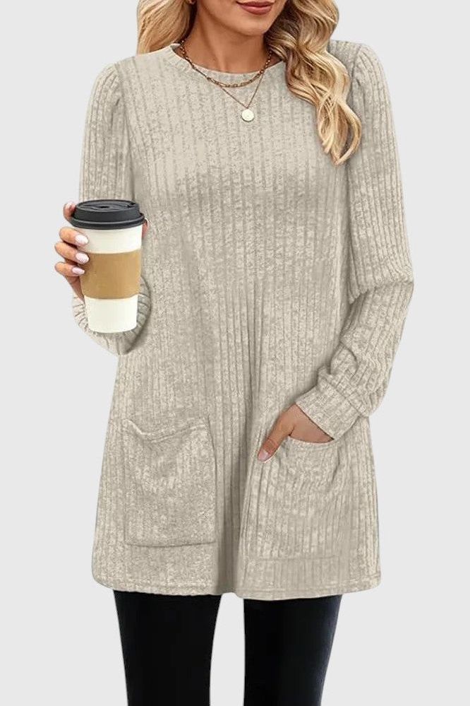 Meg - Oversized round neck jumper for women