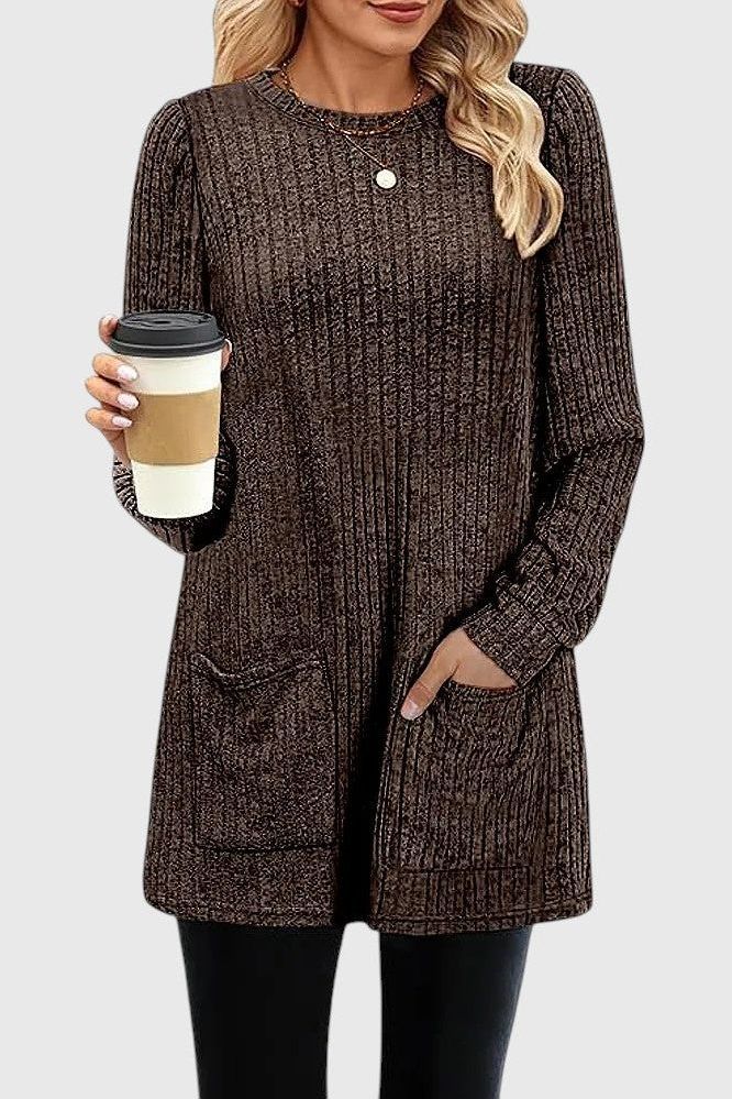 Meg - Oversized round neck jumper for women