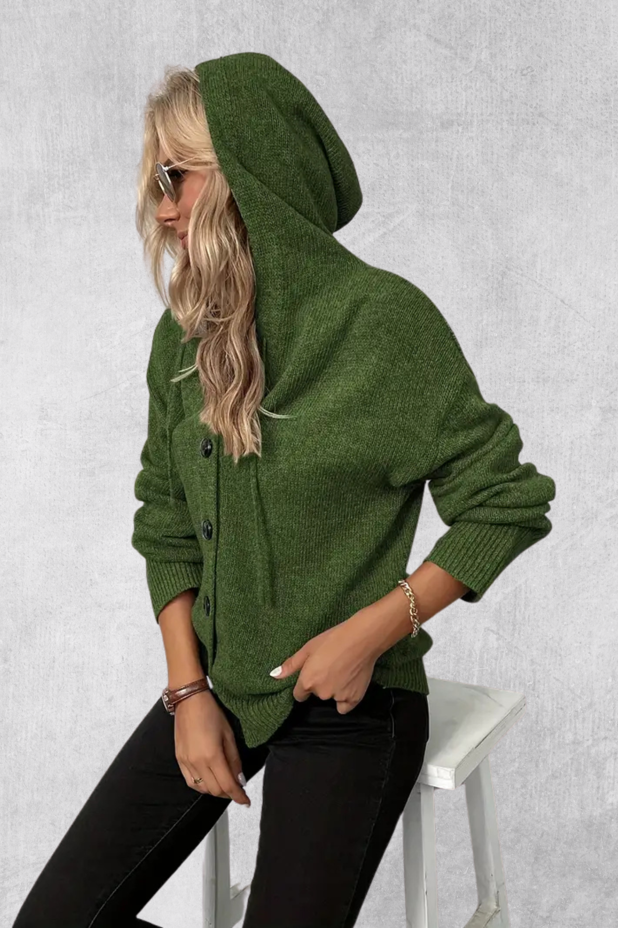 Lindsay - Elegant Lightweight Cardigan