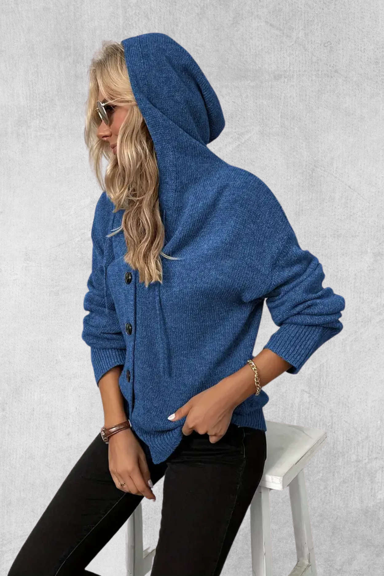 Lindsay - Elegant Lightweight Cardigan