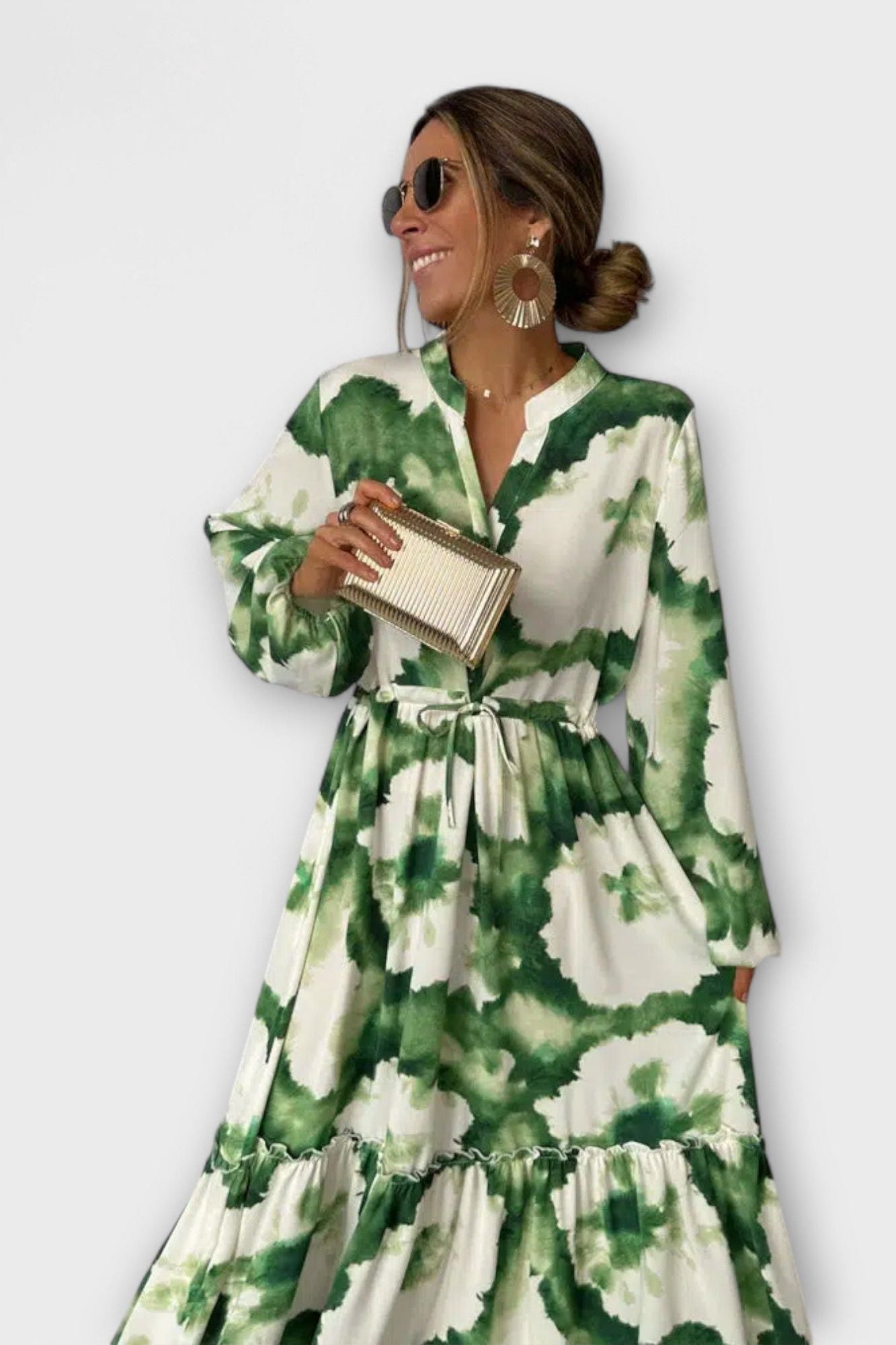 Elegant Green Dress with Longsleeves