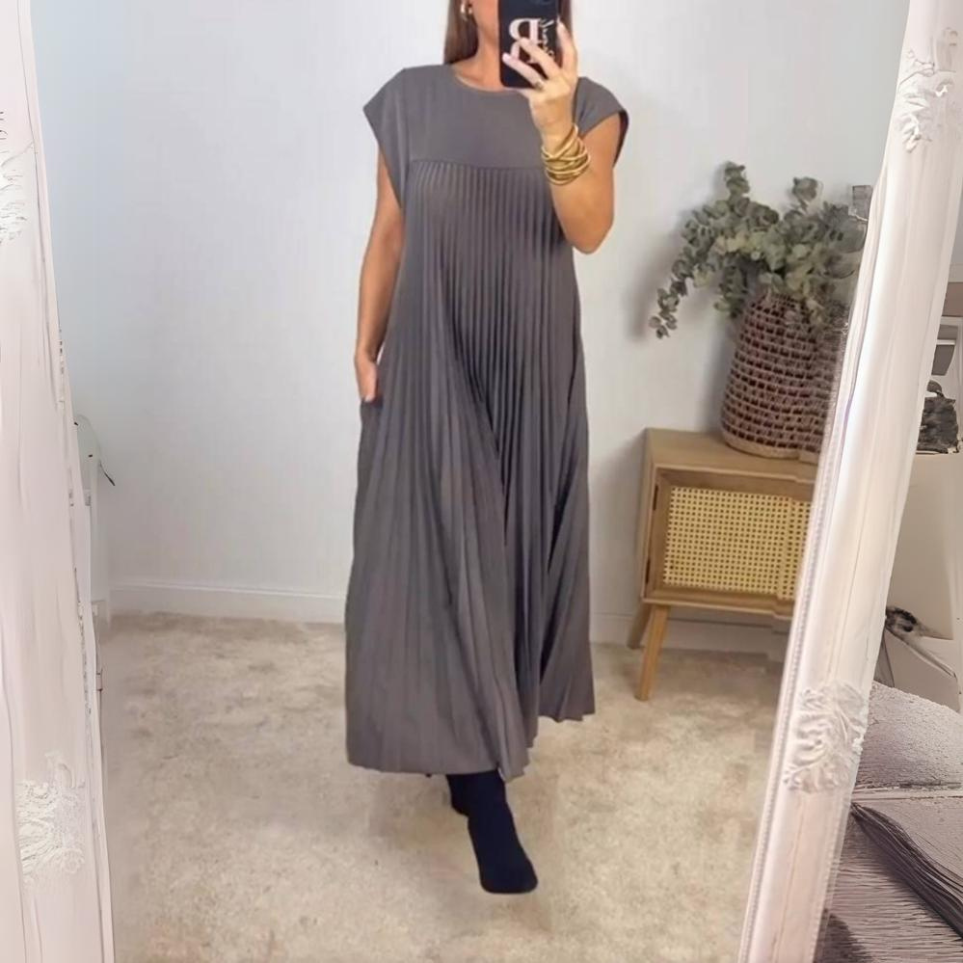 Séline® | Lightweight and Fresh Pleated Dress