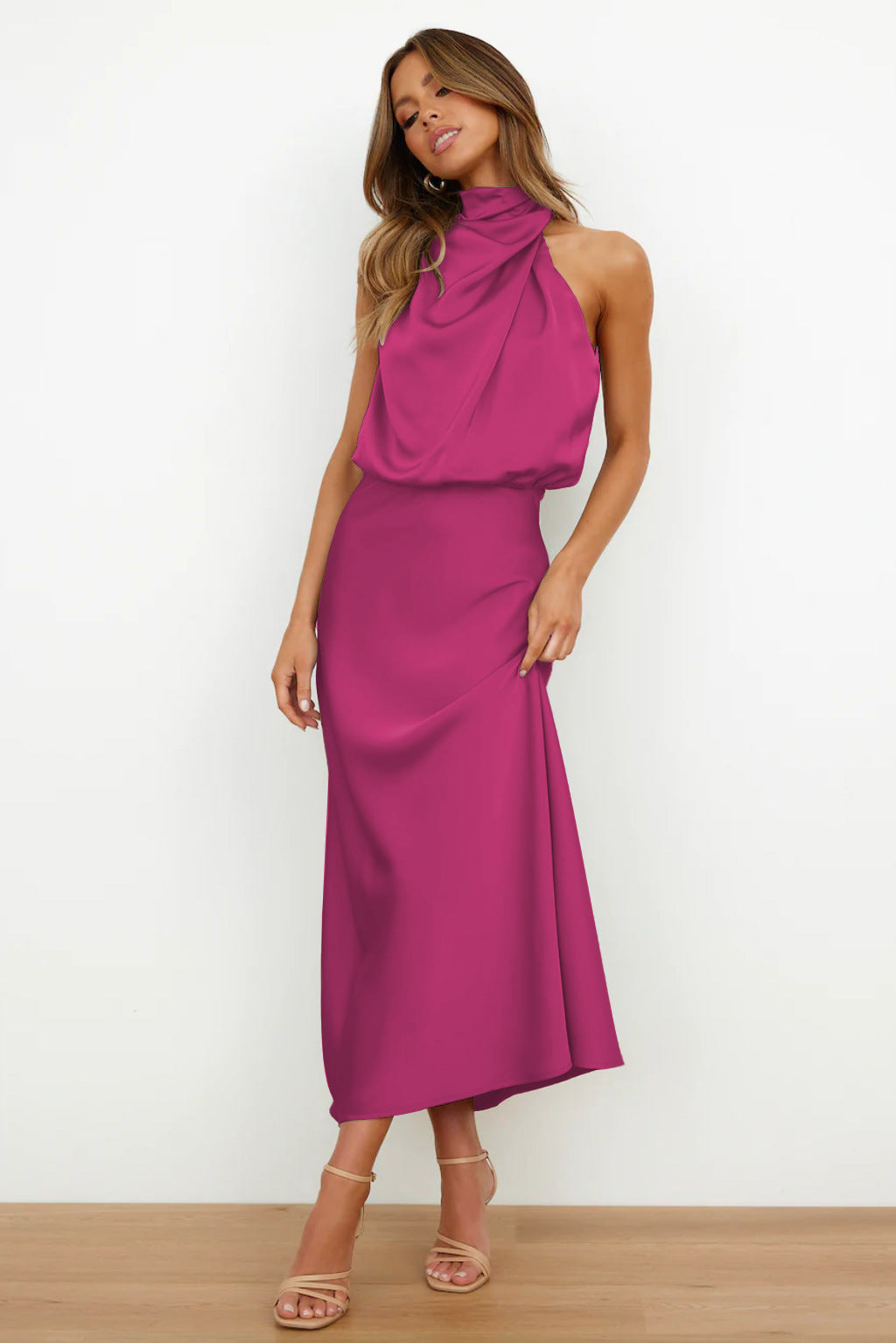 Valéria™ | Long Satin Dress with Open Back