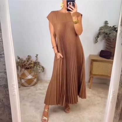 Séline® | Lightweight and Fresh Pleated Dress