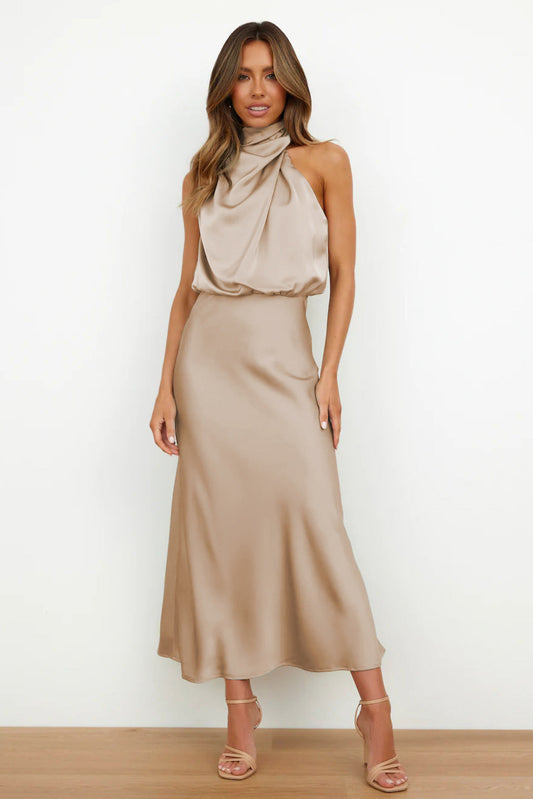 Valéria™ | Long Satin Dress with Open Back