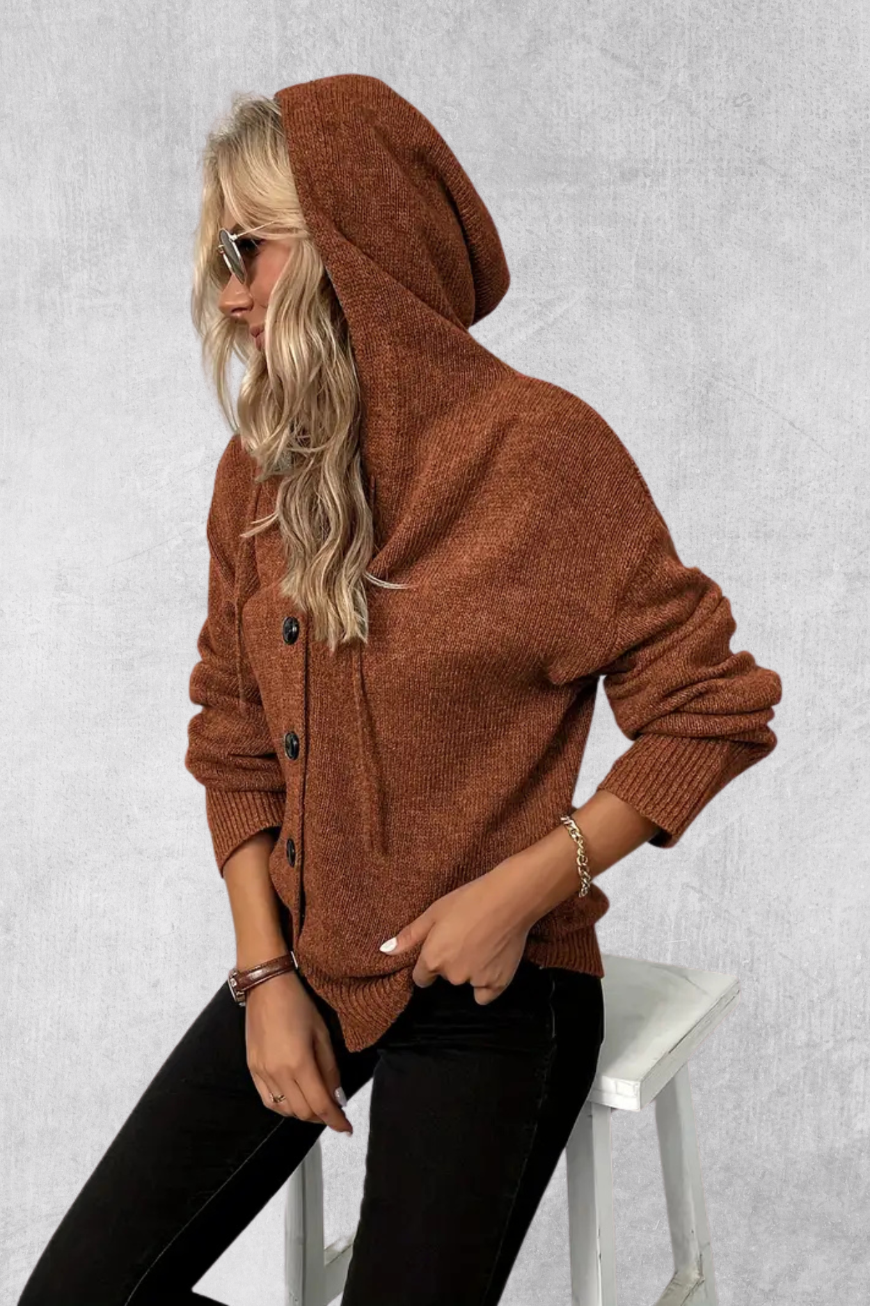 Lindsay - Elegant Lightweight Cardigan