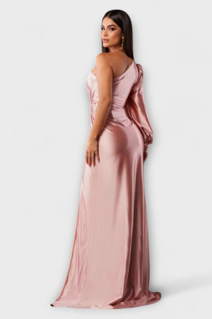 Elegant Dress with Sophistication